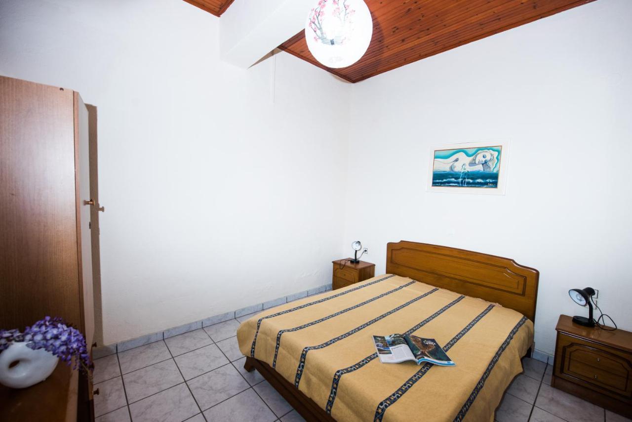Pantelis Apartments Agios Georgios  Exterior foto