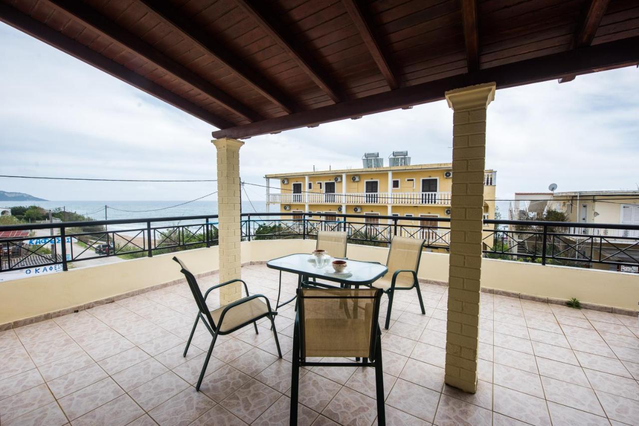 Pantelis Apartments Agios Georgios  Exterior foto