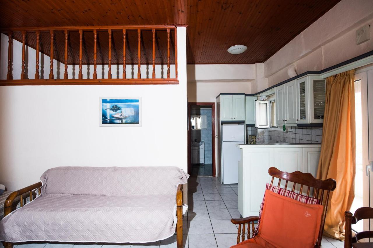 Pantelis Apartments Agios Georgios  Exterior foto